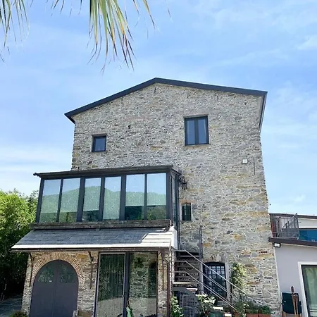 La Casa Di Giulia With Air Conditioning, Wifi And Private Parking Daire