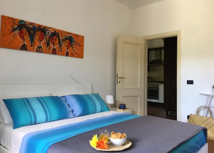 La Casa Di Giulia With Air Conditioning, Wifi And Private Parking