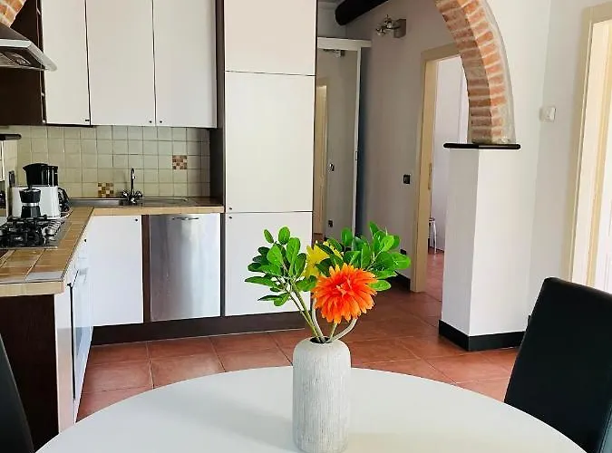 Daire La Casa Di Giulia With Air Conditioning, Wifi And Private Parking *