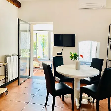Lejlighed La Casa Di Giulia With Air Conditioning, Wifi And Private Parking *