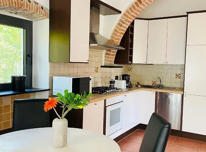 La Casa Di Giulia With Air Conditioning, Wifi And Private Parking Apartmán